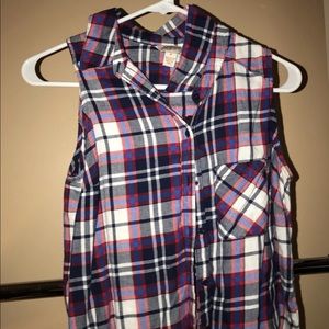 Plaid sleeveless shirt